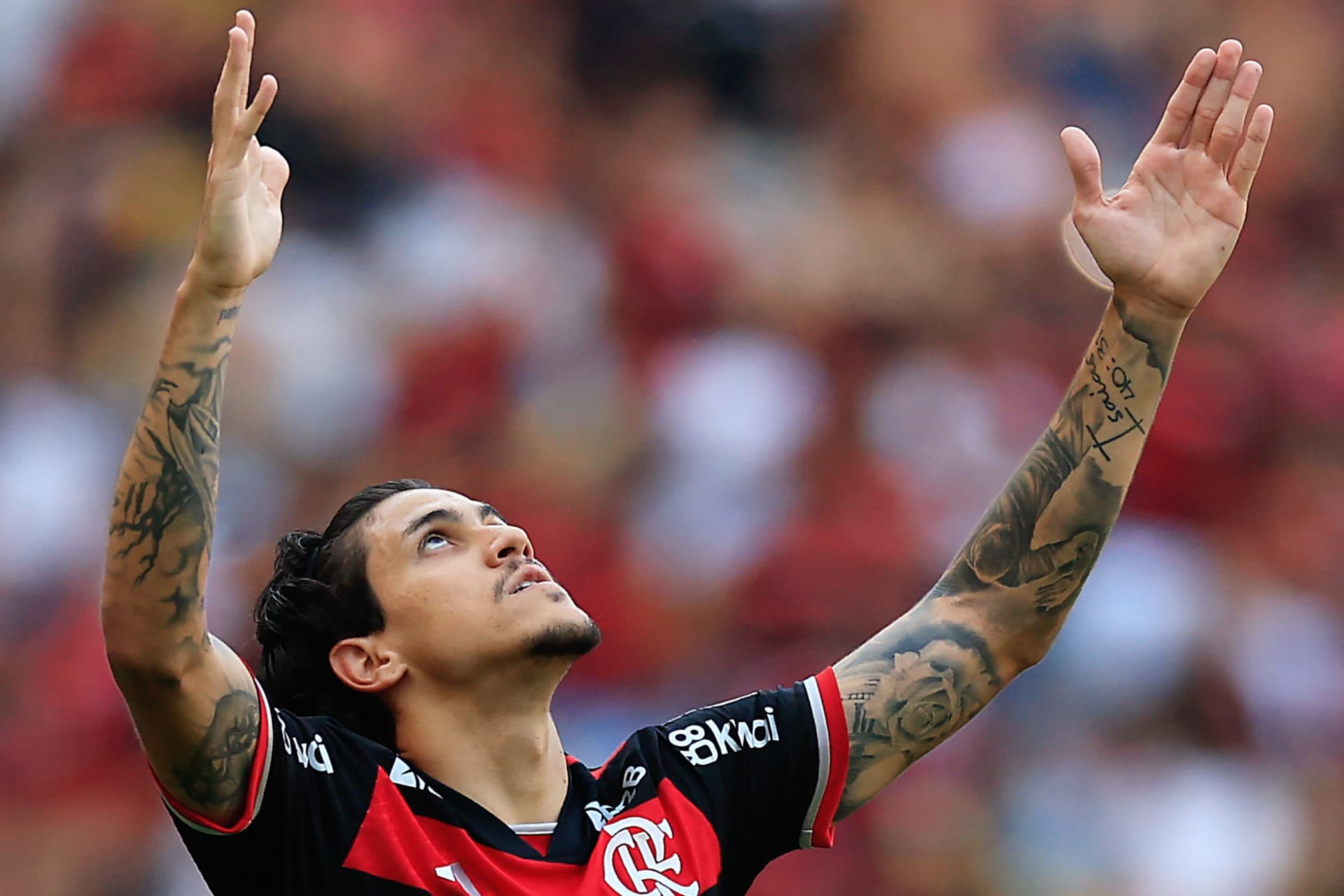 Pedro durante jogo com o Corinthians, pelo Brasileirão