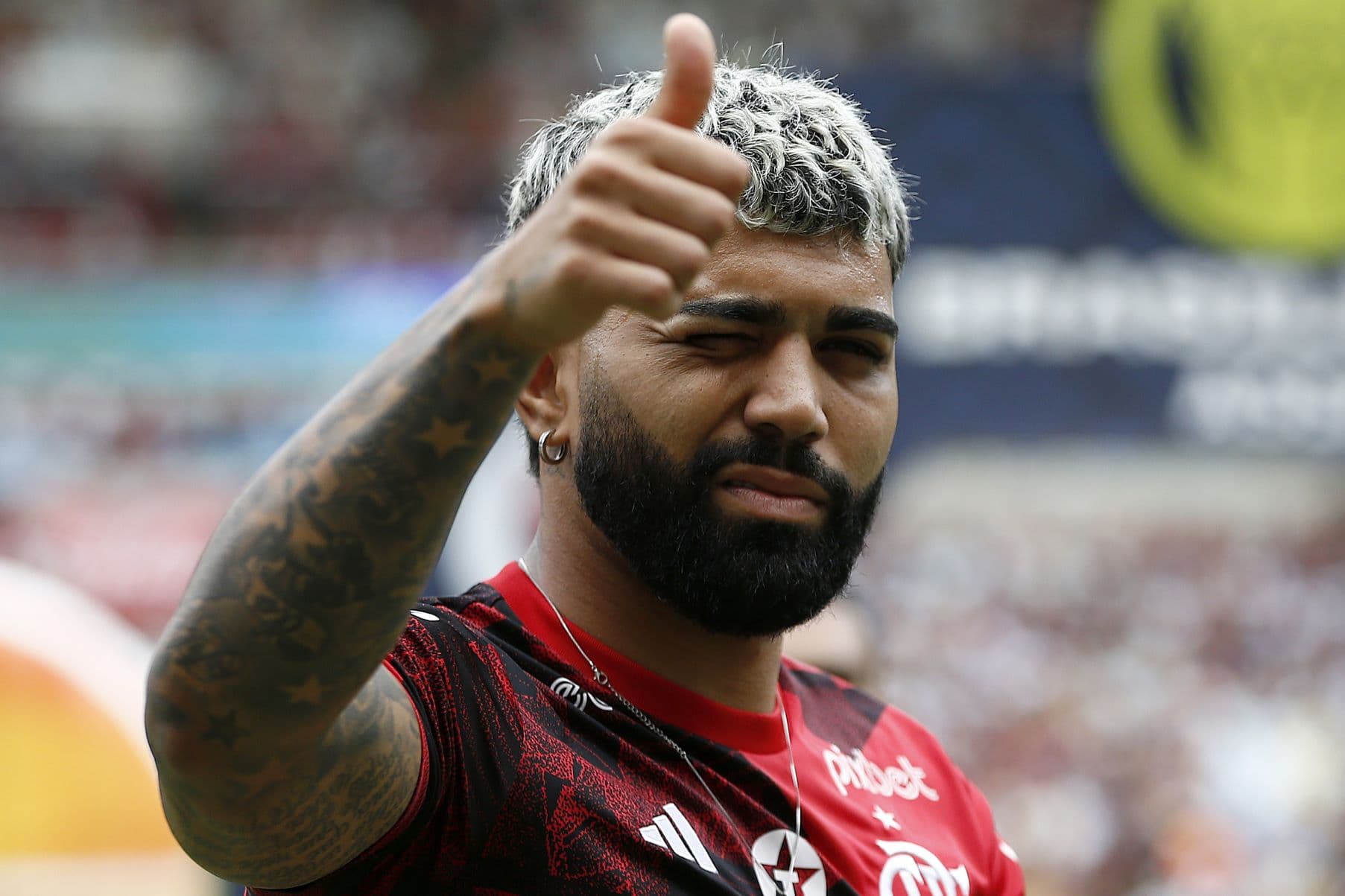 Gabigol quer ajudar fã gaúcho atingido pelas enchentes.