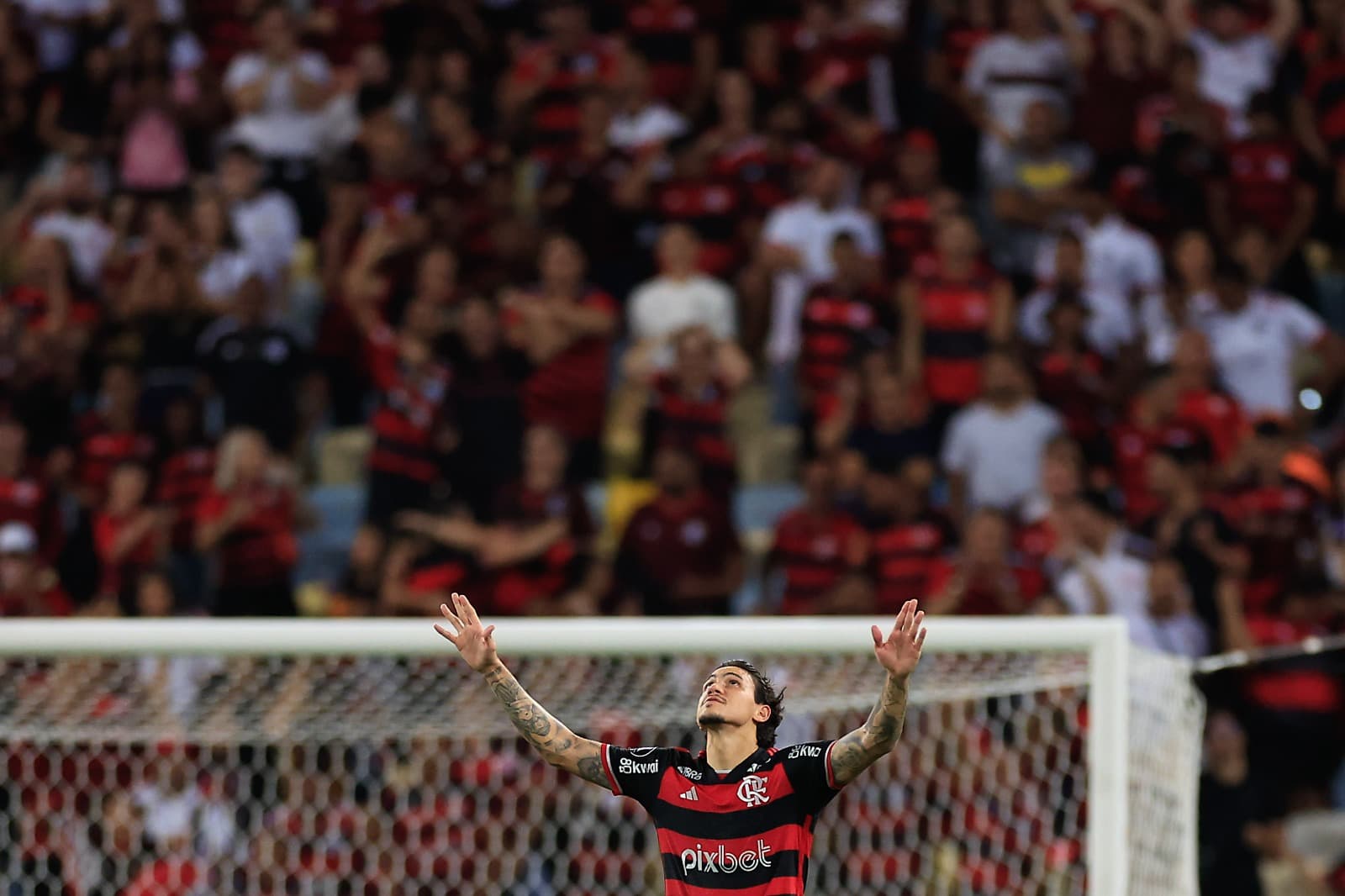 Flamengo argumenta que proposta financeira do consórcio do Vasco é superficial e prevê investimento insuficiente no Maracanã