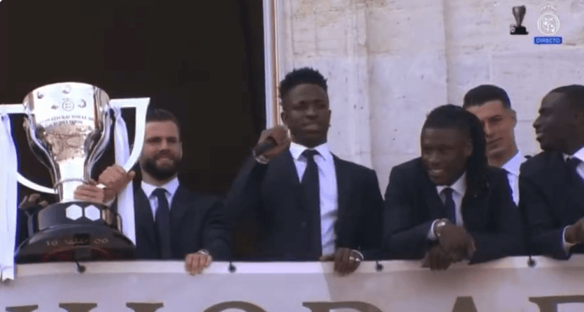 Torcedores pedem Vini Jr como melhor jogador do mundo