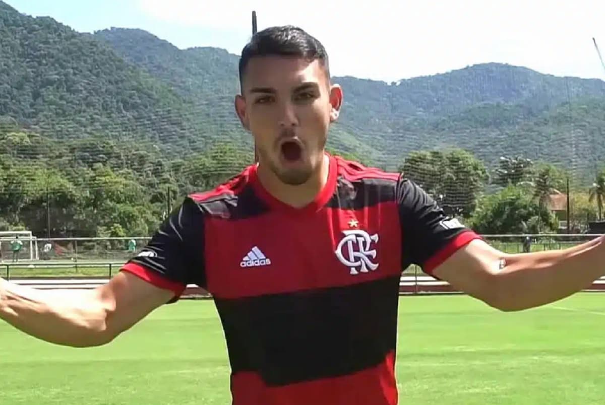 fabrizio peralta ex-flamengo no cruzeiro