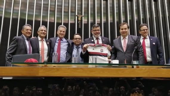 Estatuto da Cidade diz que só proprietário pode negociar potencial construtivo; terreno da Gávea é cedido para Flamengo pelo governo do RJ