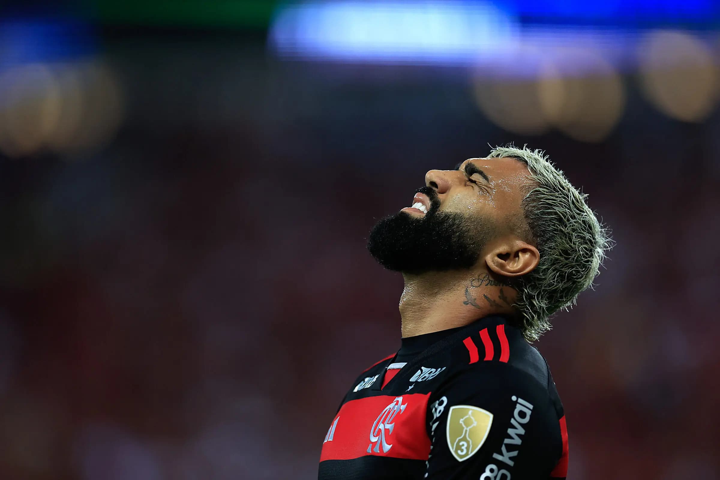 Gabigol vê futuro indefinido com adiamento de julgamento