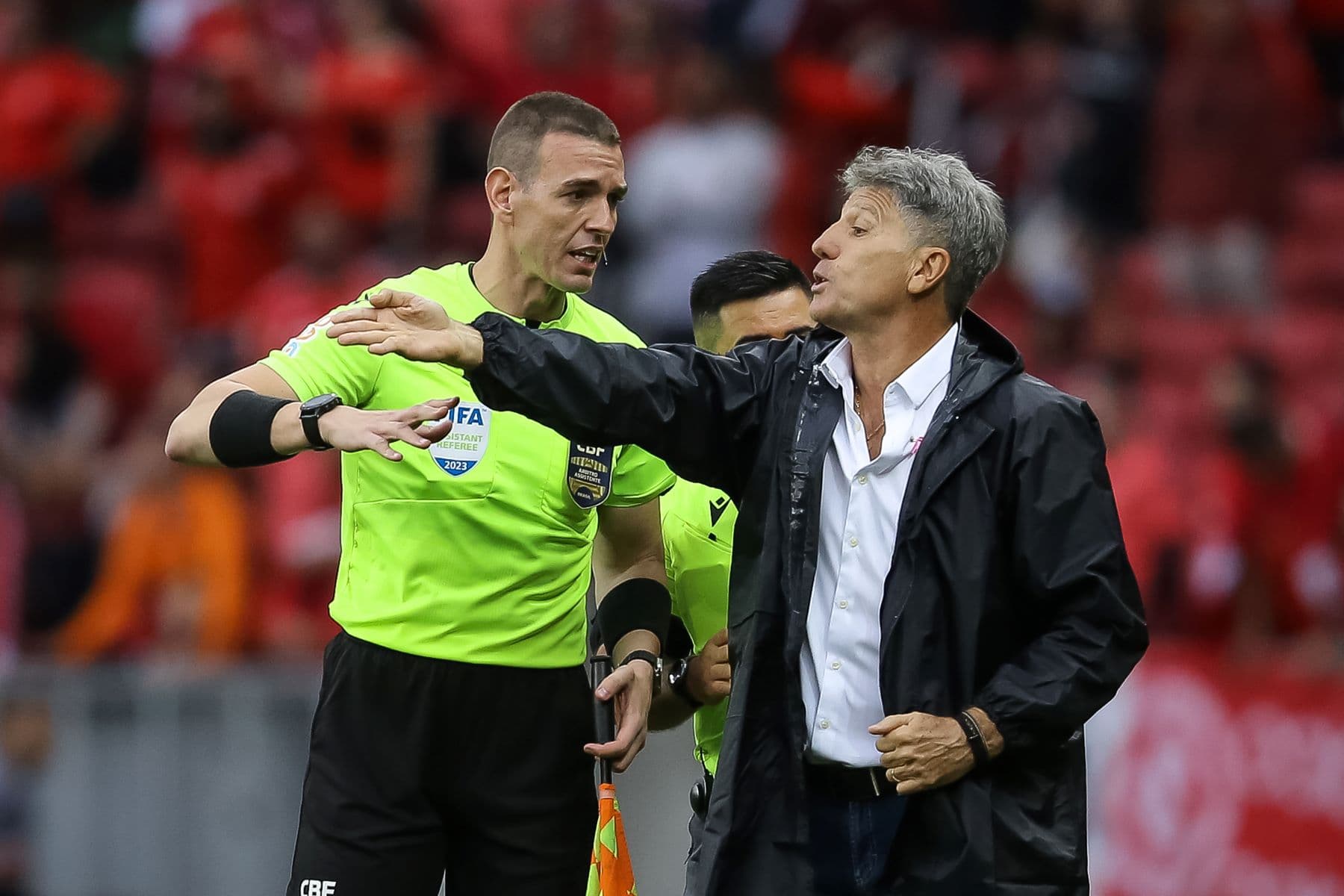 Renato gaúcho reclama da arbitragem no Brasileirão
