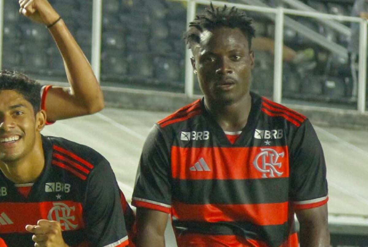 shola em comemoração de gol do flamengo