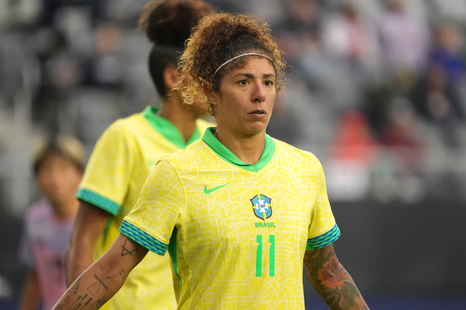Cristiane com a camisa da Seleção Brasileira Feminina; atleta mandou mensagem após ficar de fora de Paris 2024