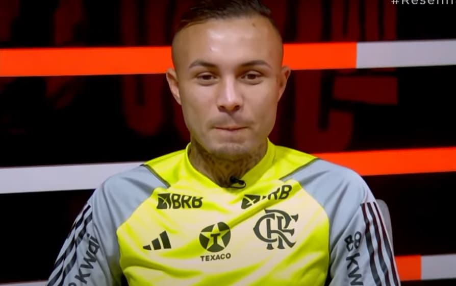 Everton Cebolinha, atacante do Flamengo, fala sobre duelo contra o Vitória no quadro "Resenha do Jogo", da Fla TV