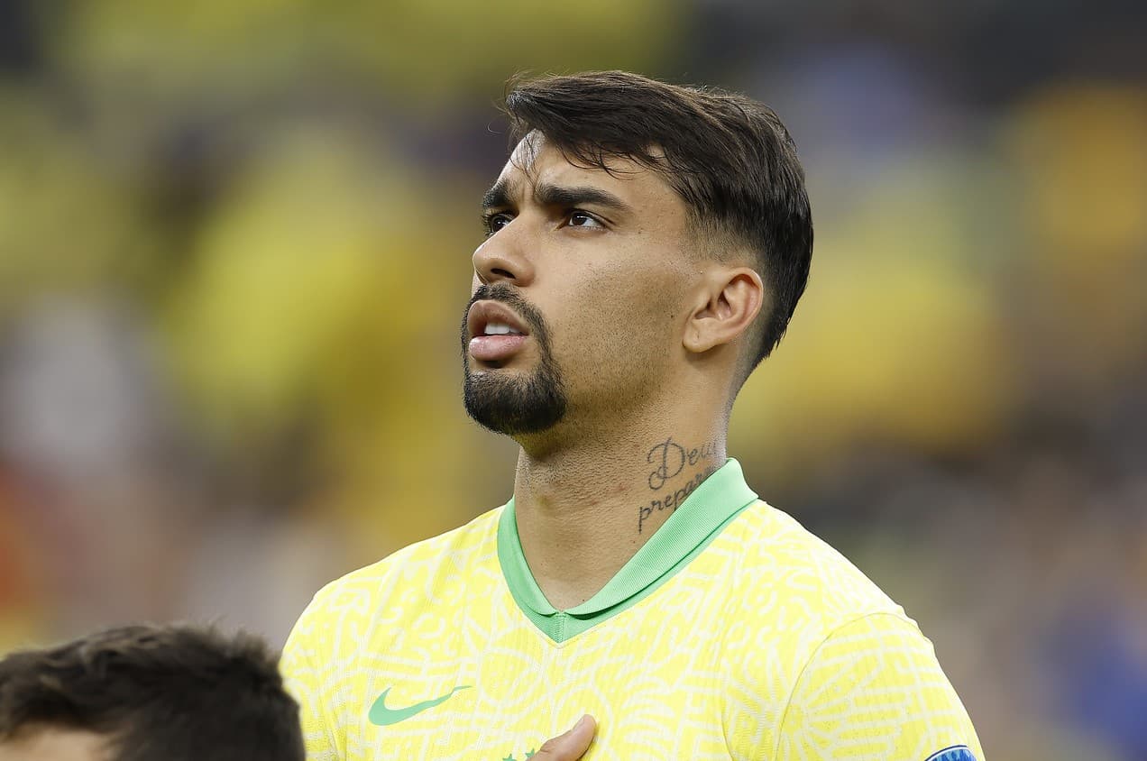 Paquetá em jogo da Seleção Brasileira; Flamengo negocia para repatriar o meia