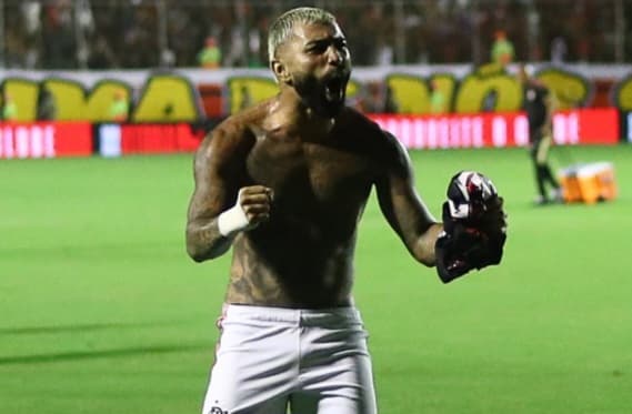 Gabigol comemora vitória do Flamengo