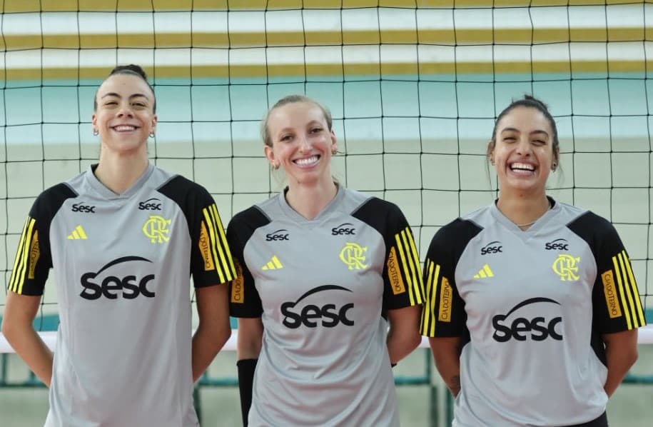 Jogadoras do Sesc Flamengo em anúncio de patrocínio da Cia do Terno