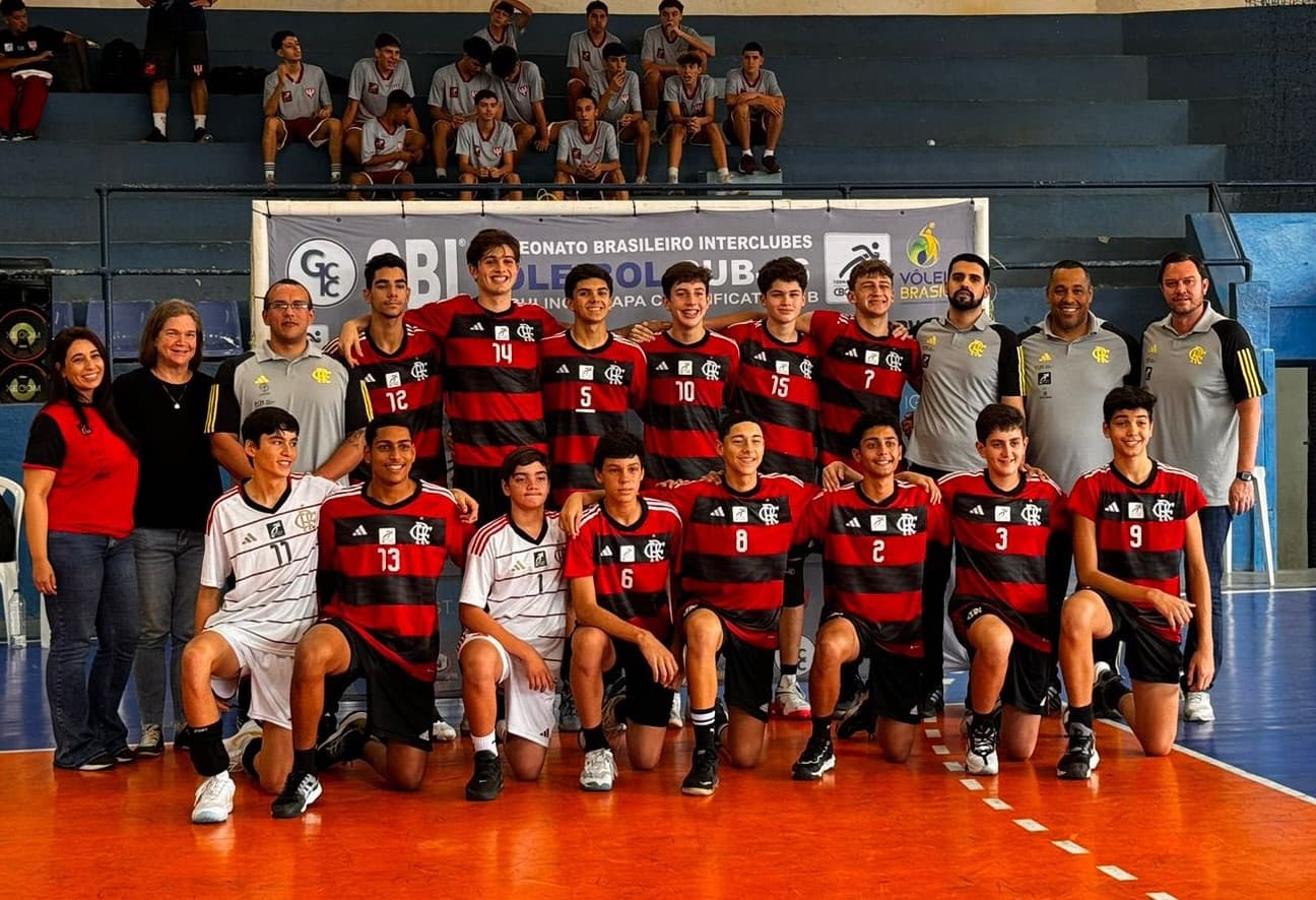 Time vôlei sub-16 Flamengo campeão da Classificatória B do CBI