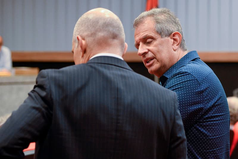 Bap conversa com sócio do Flamengo durante eleição do conselho administrativo