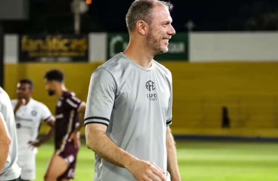 técnico da ferroviária acerta com flamengo