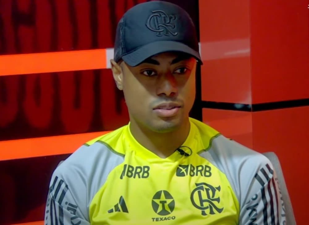 Bruno Henrique fala sobre início no Itumbiara no quadro Resenha do Jogo, da Fla Tv