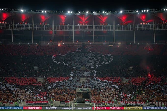 Mosaico da torcida do Flamengo contra o Bolívar, pela Libertadores