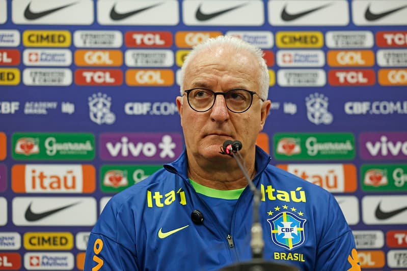 Dorival Júnior lamentou desfalque de Pedro na Seleção Brasileira