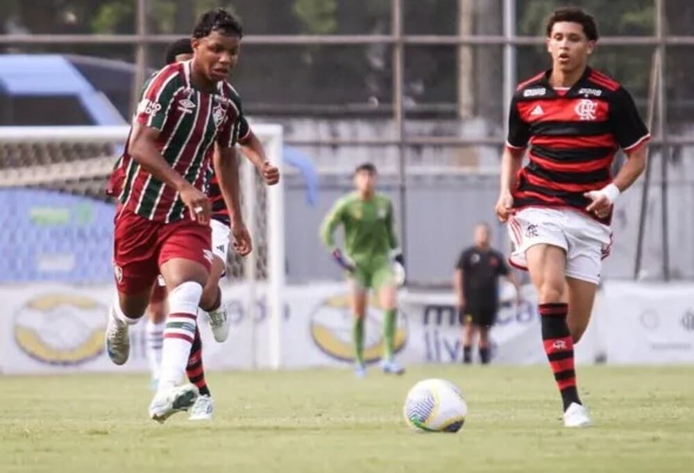 Flamengo e Fluminense se enfrentam na base; saiba onde assistir jogos dos Cariocas sub-15 e sub-17