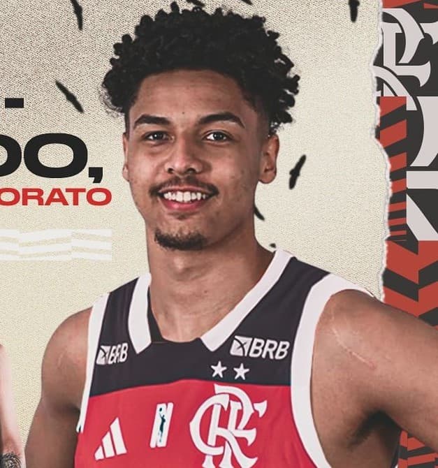 Ítalo Honorato com a camisa do Flamengo