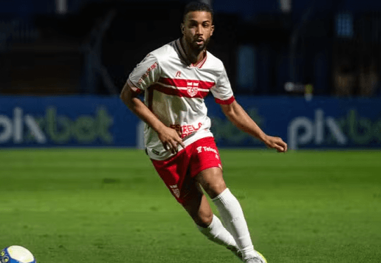Jorge, ex-Flamengo, em campo pelo CRB