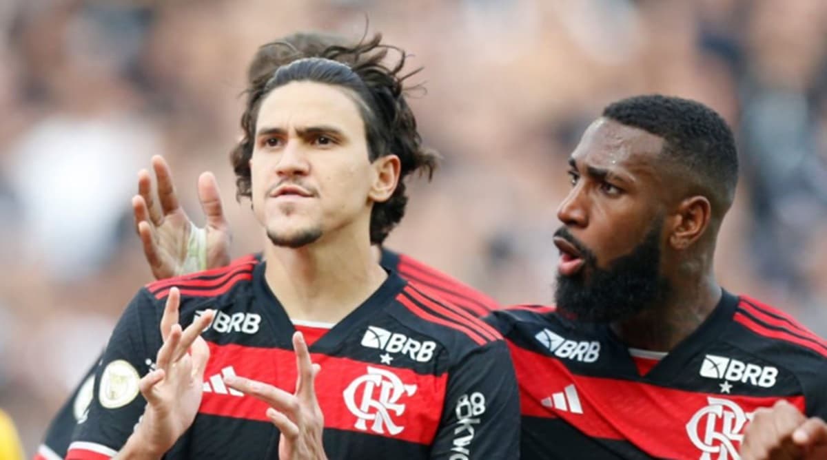 pedro e gerson vibram com gol do flamengo