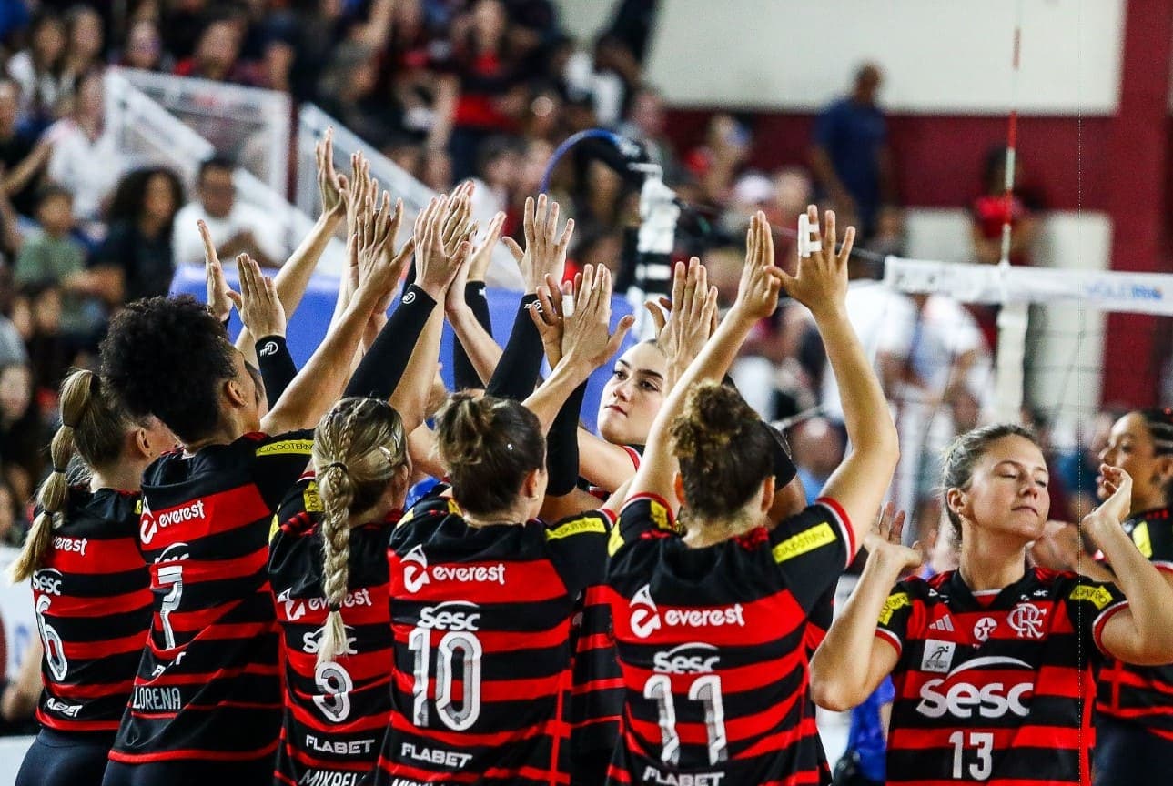 Time do Sesc Flamengo antes de final do Carioca contra o Fluminense
