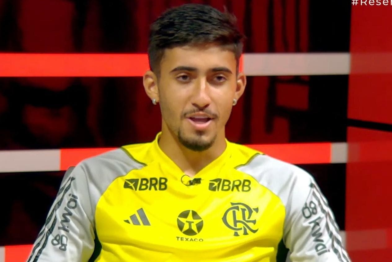 Guilherme durante Resenha do Jogo, da FlaTV, canal do Flamengo