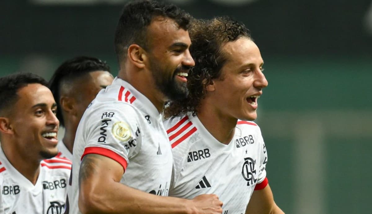 david luiz vibra com gol do flamengo