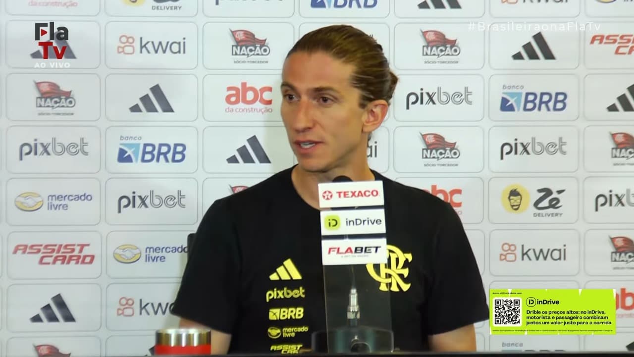 Filipe Luís em entrevista coletiva após Fortaleza x Flamengo.