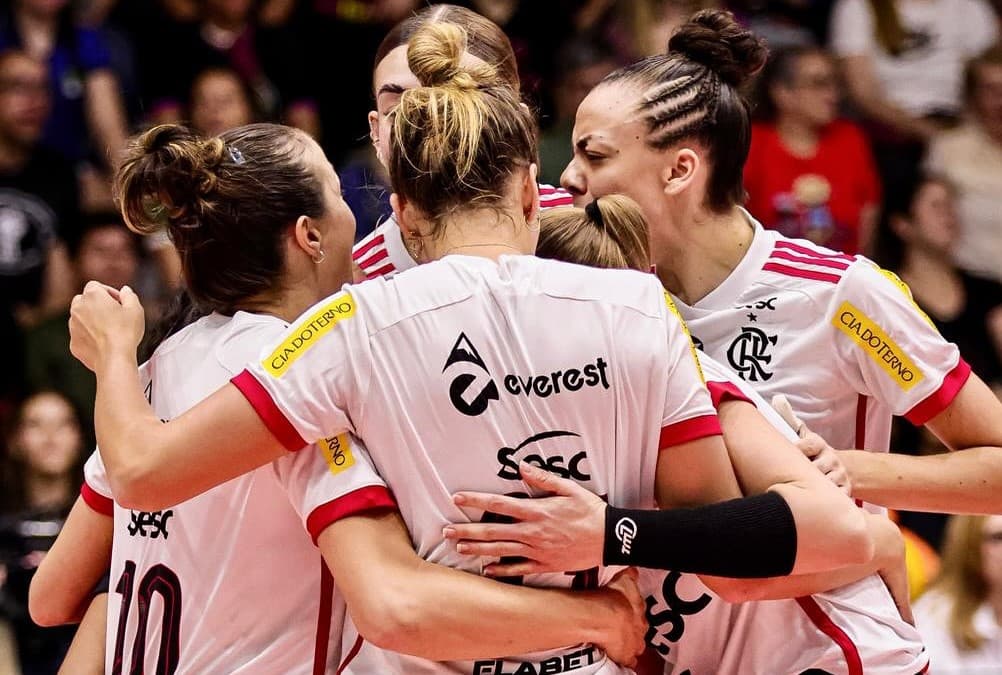 Sesc Flamengo reunido em partida na Superliga Feminina.