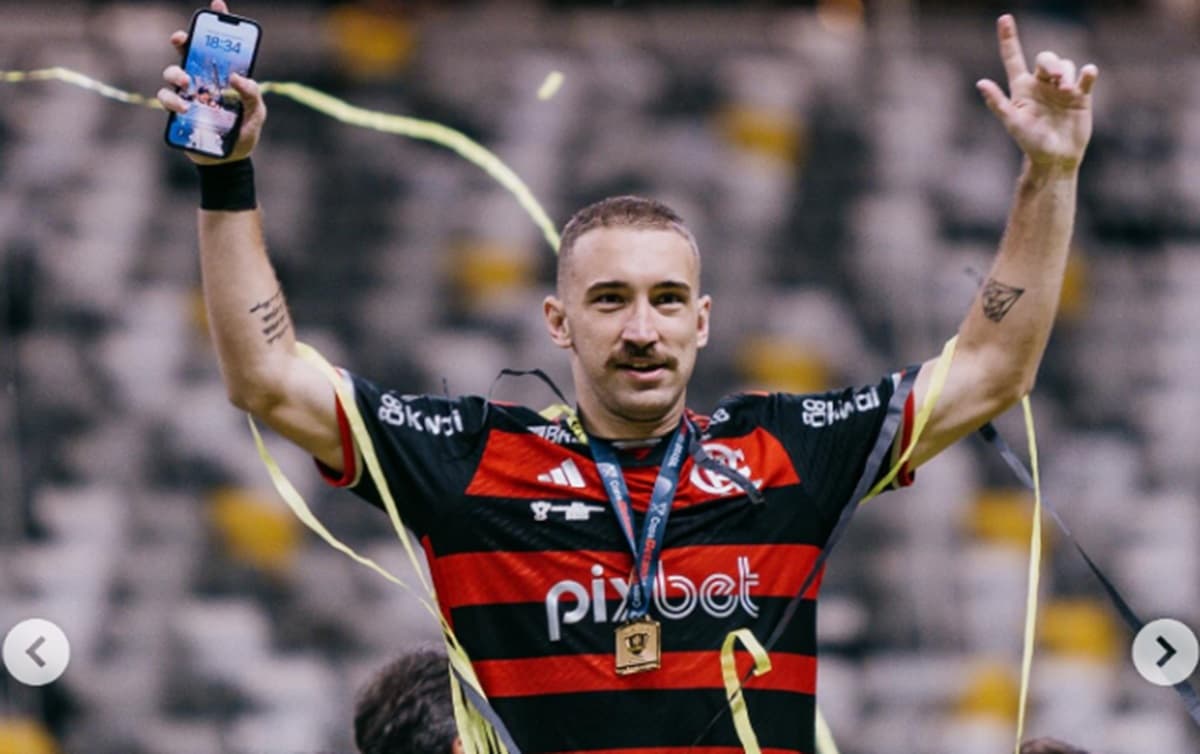 léo ortiz em título do flamengo na copa do brasil