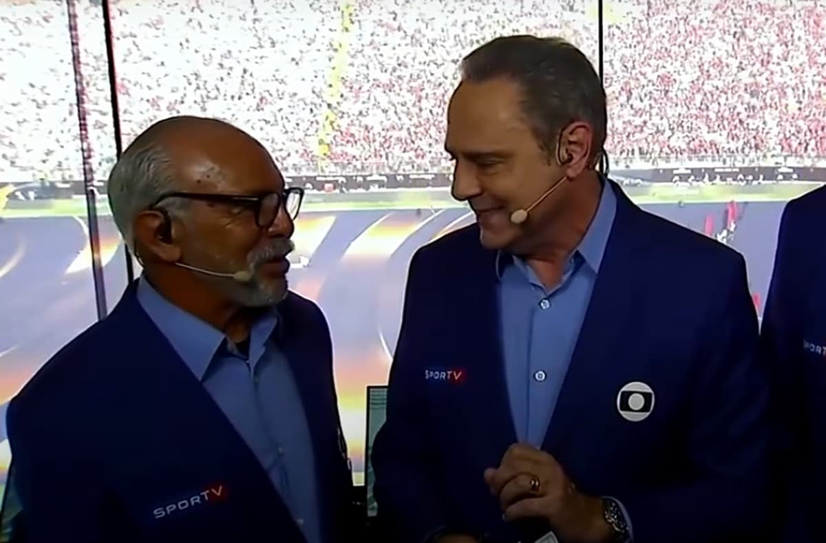 luis roberto e junior antes de jogo do flamengo