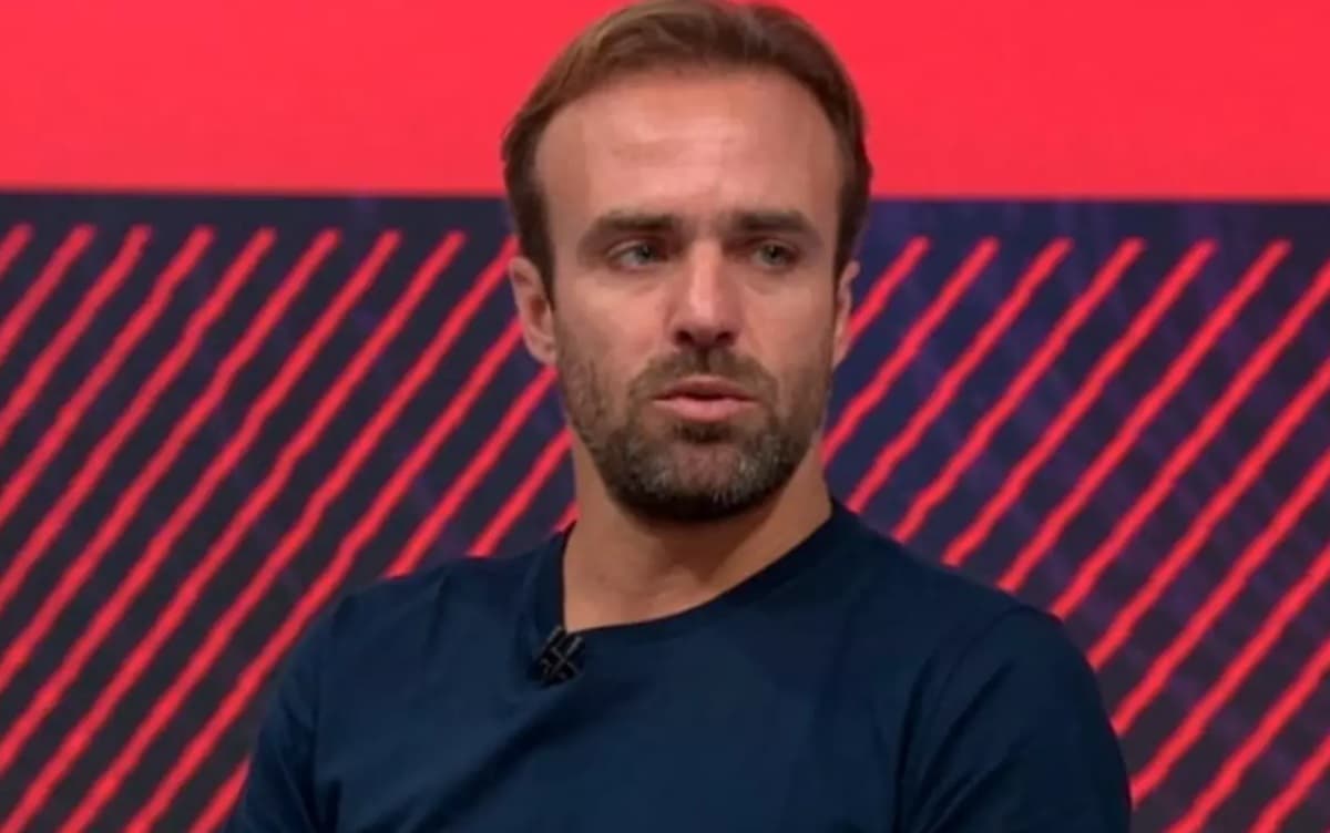 roger flores elogia wesley do flamengo