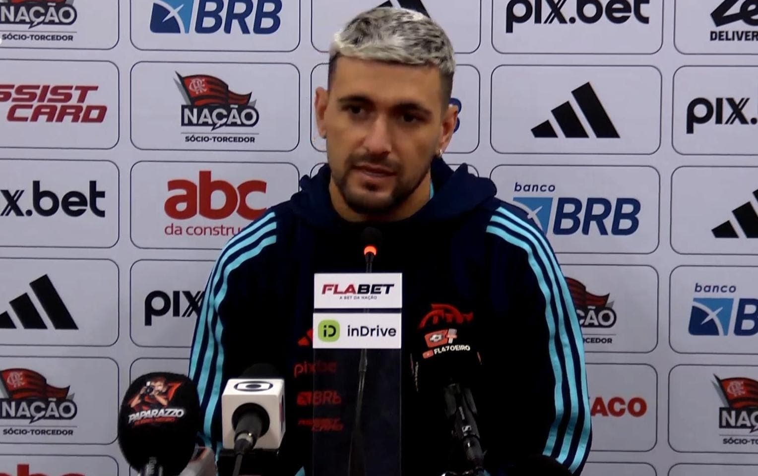 Arrascaeta em coletiva do Flamengo