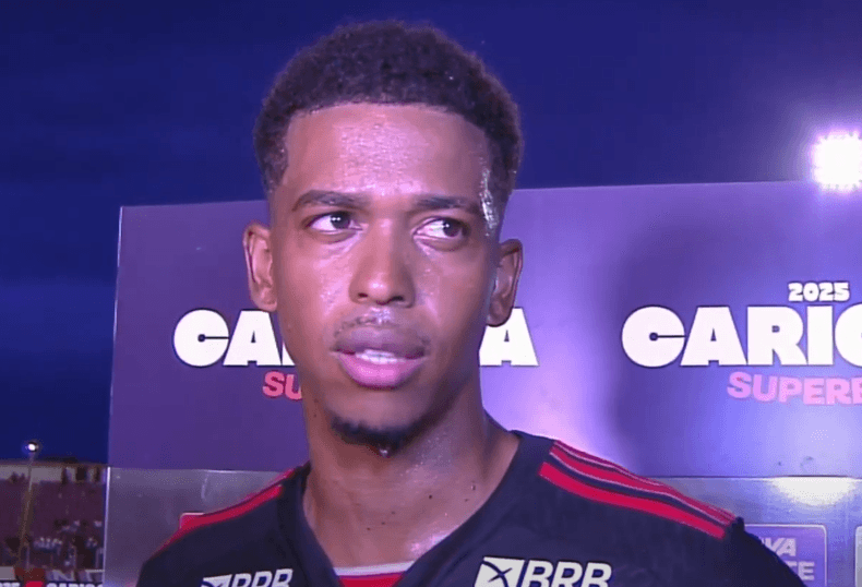 Carlinhos na entrevista pós-jogo de Flamengo x Boavista