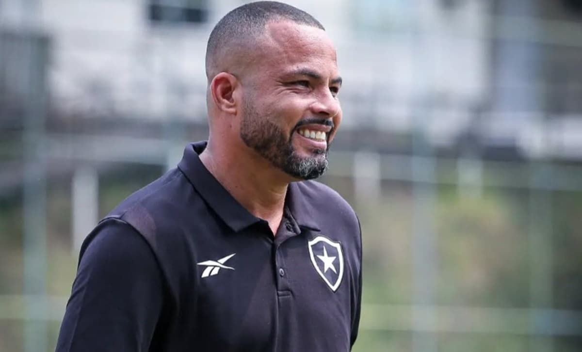 china ex-flamengo volta ao clube