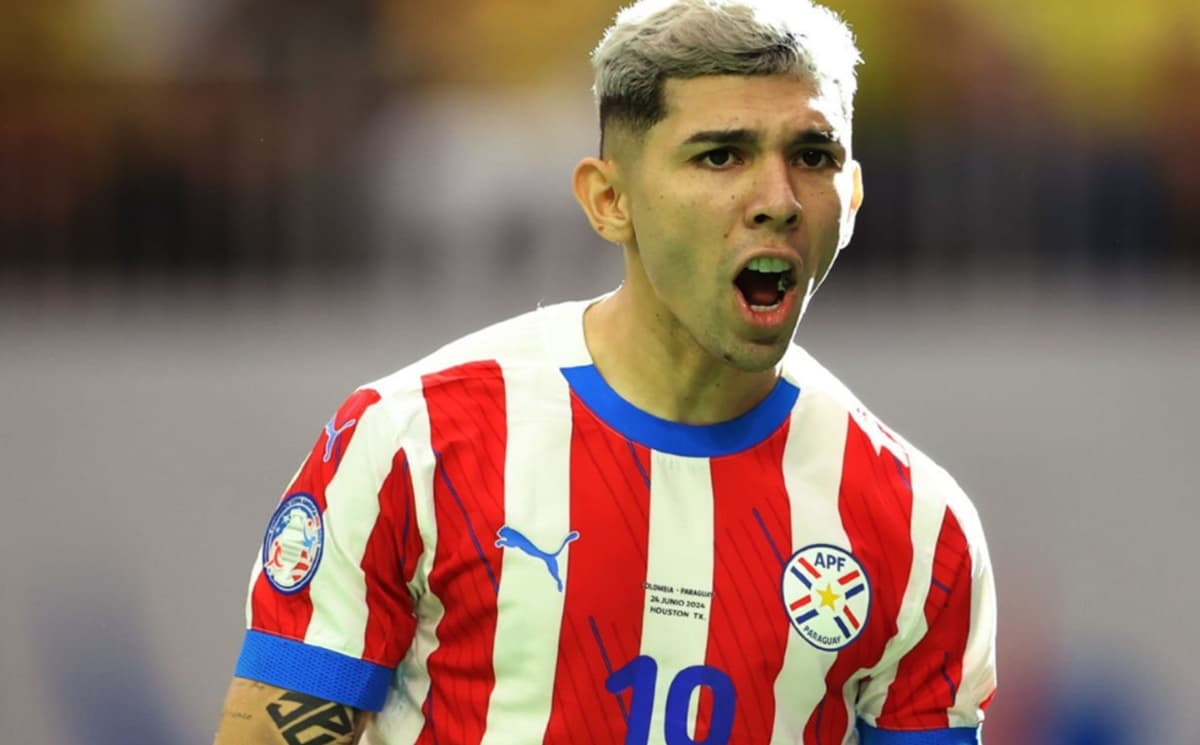 julio enciso entrou na mira do flamengo