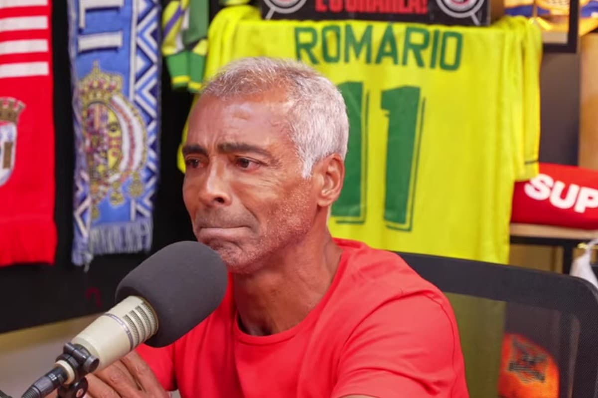 Romario emocionado ao falar sobre o Flamengo no Charla Podcast