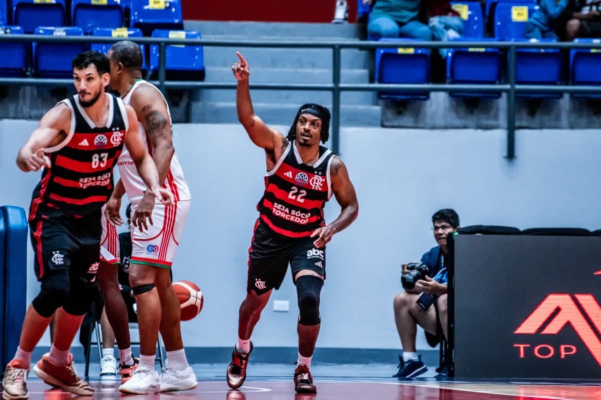 Shaq Johnson em Flamengo x Toros Chiriqui.