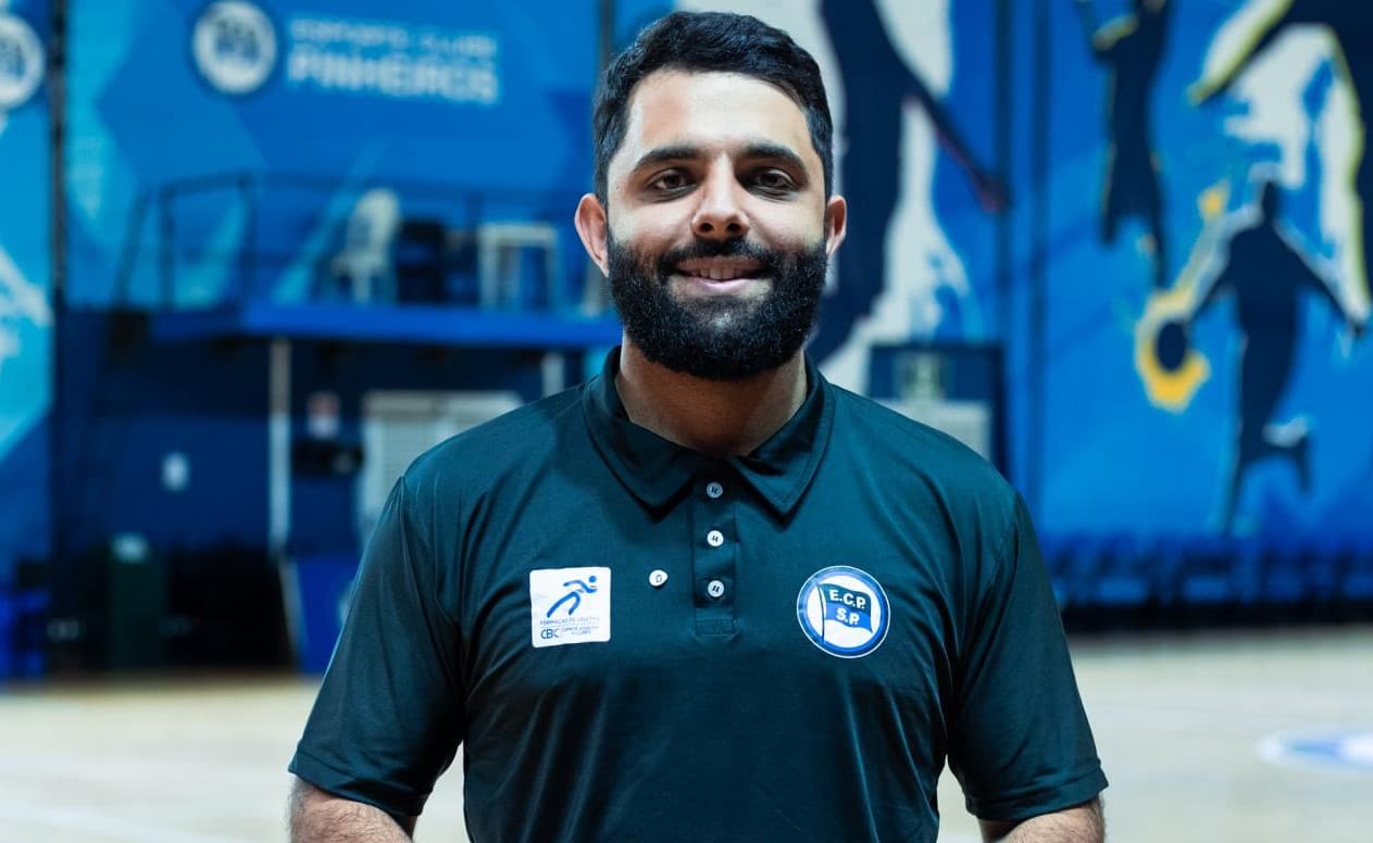Vitor Galvani, técnico do  Pinheiros