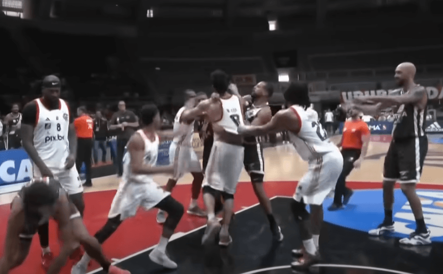 Confusão Flamengo Vasco Super 8