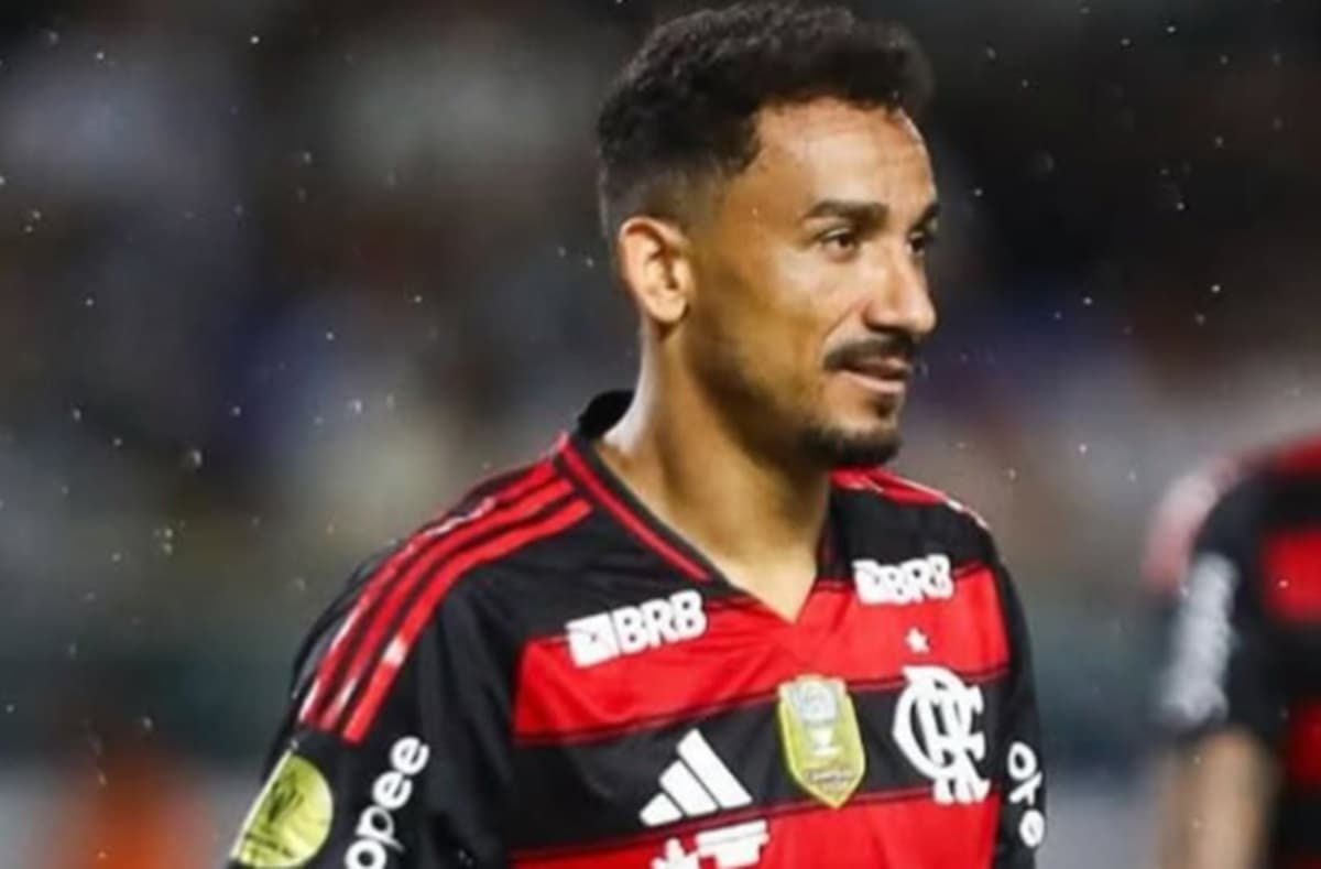 danilo em ação pelo flamengo