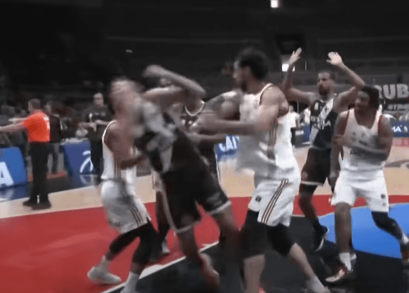 Confusão Flamengo x Vasco Super 8