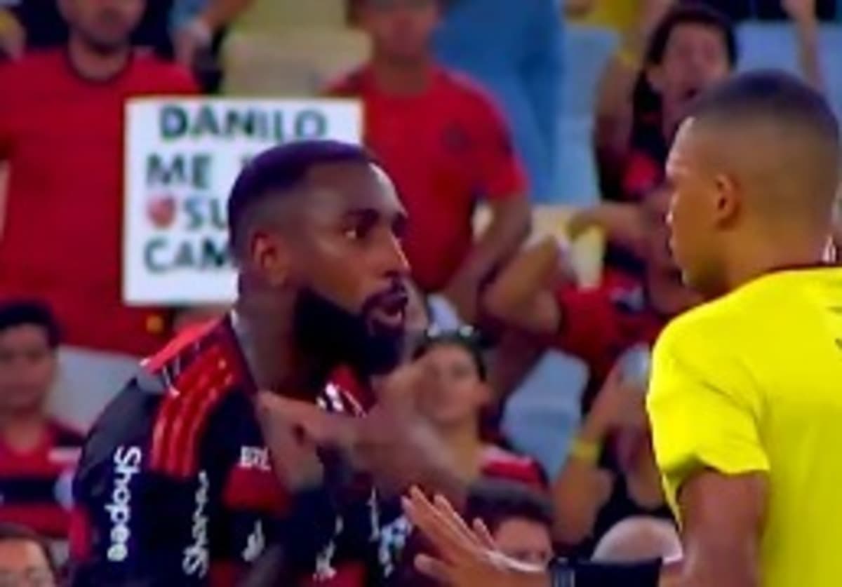 Gerson expulso Flamengo x Botafogo