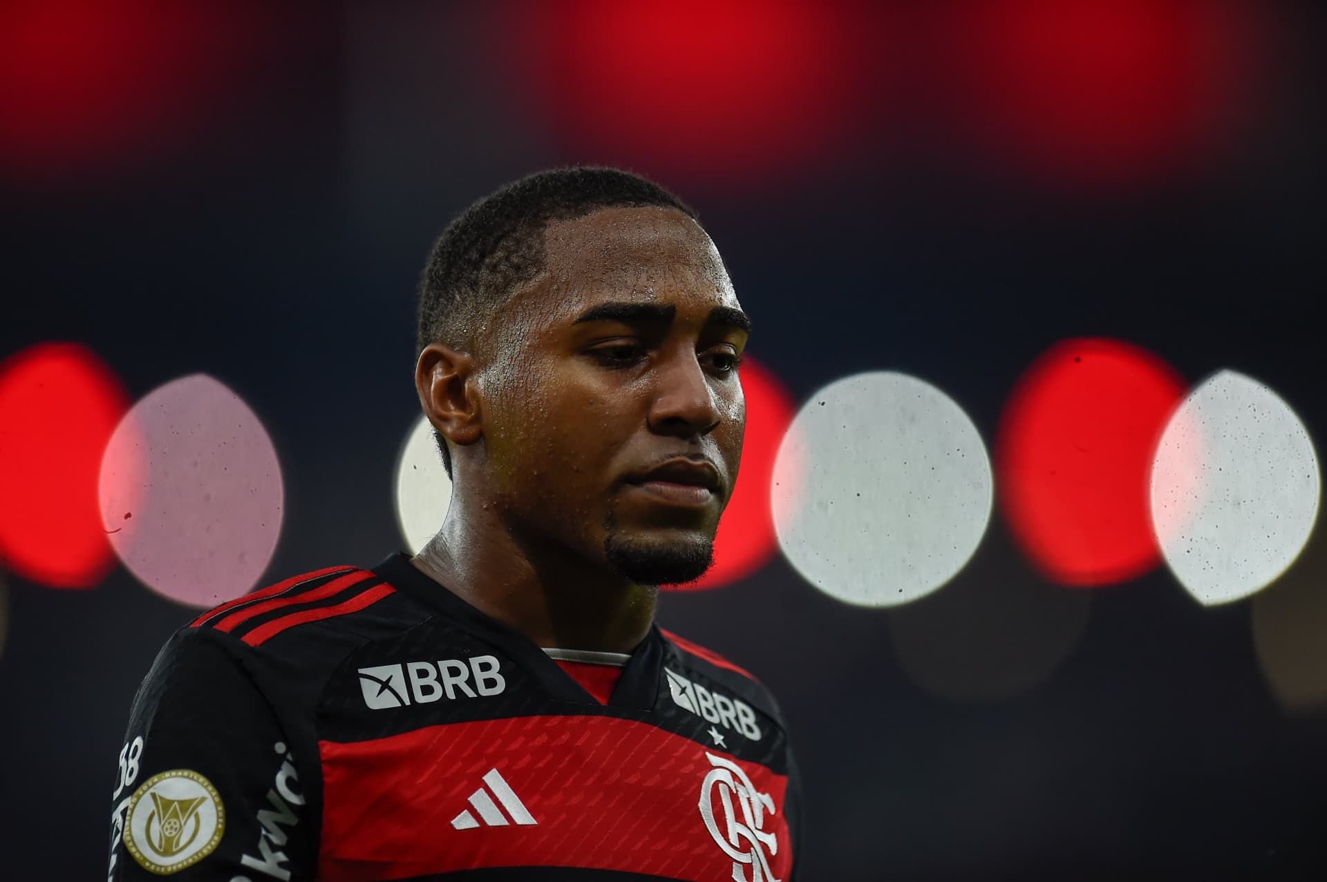 lorran em campo pelo flamengo