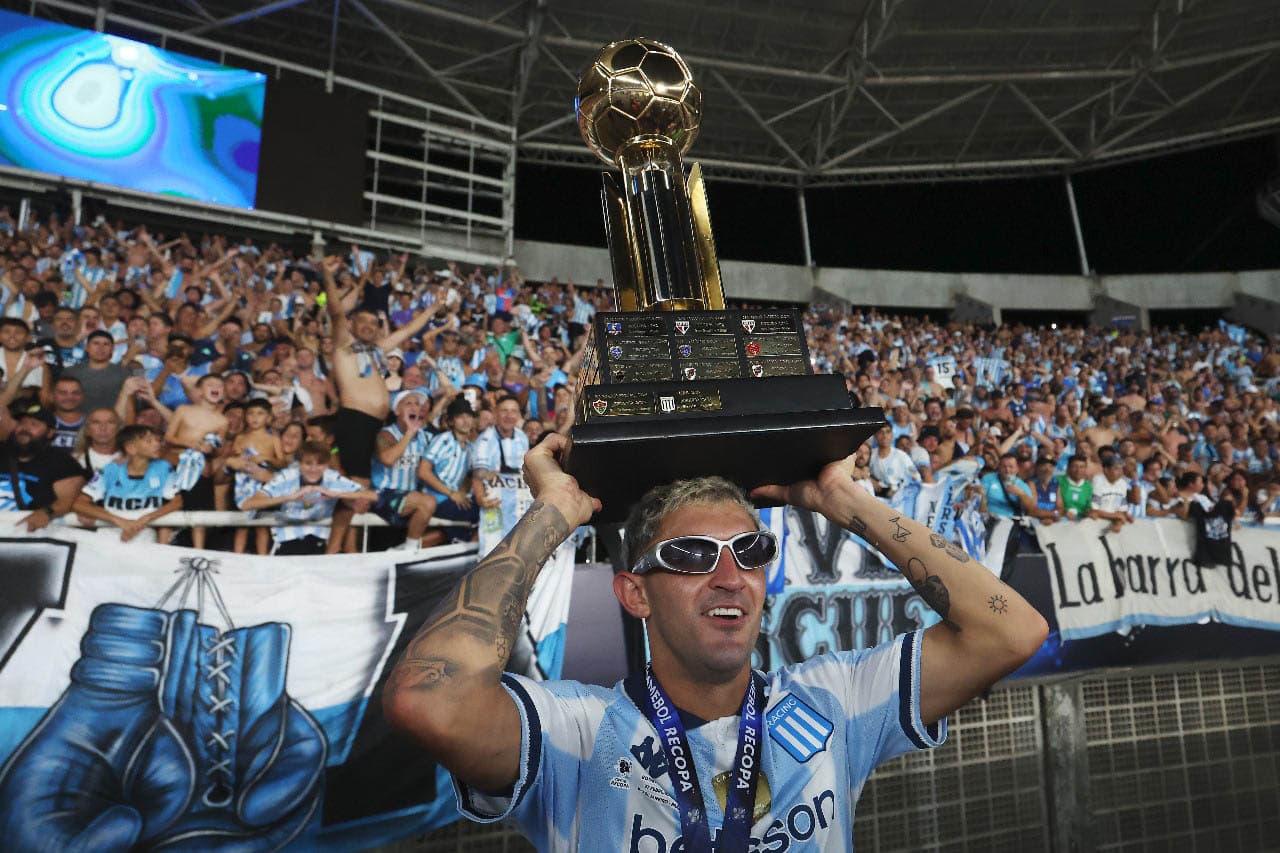 martirena comemorando título contra o botafogo