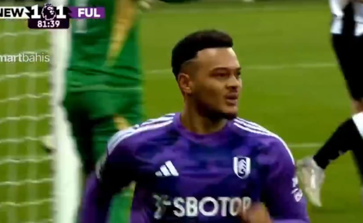 muniz marca pelo fulham