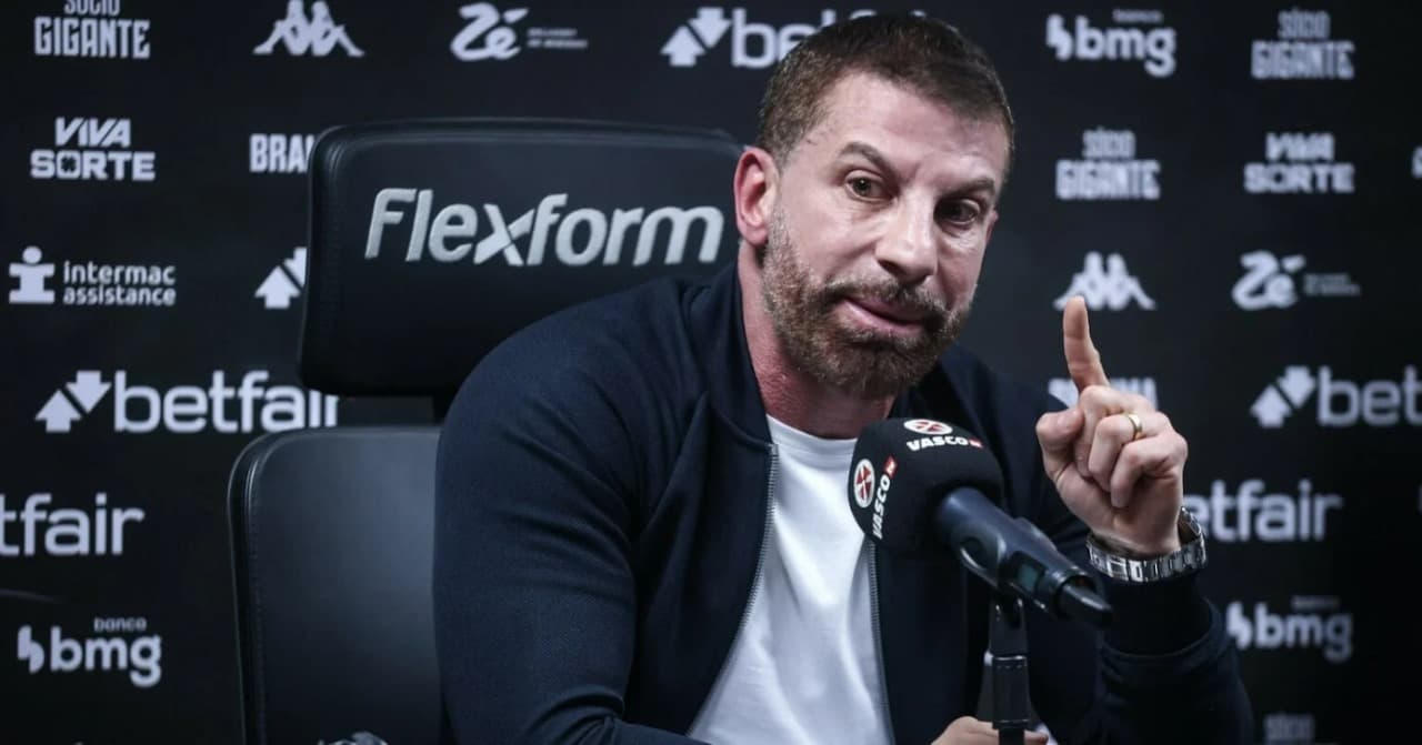 Pedrinho, presidente do vasco, em coletiva