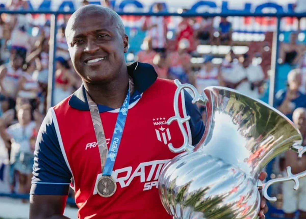 reinaldo ex-flamengo é técnico do maricá