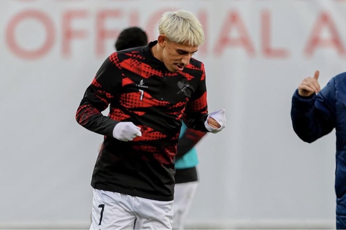 Werton treina com os colegas de Leixões