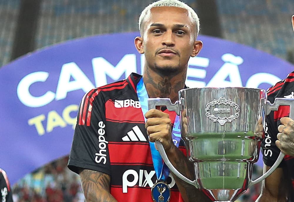 wesley com a taça guanabara